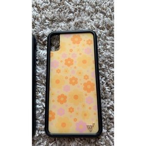 Yellow flower wildflower case